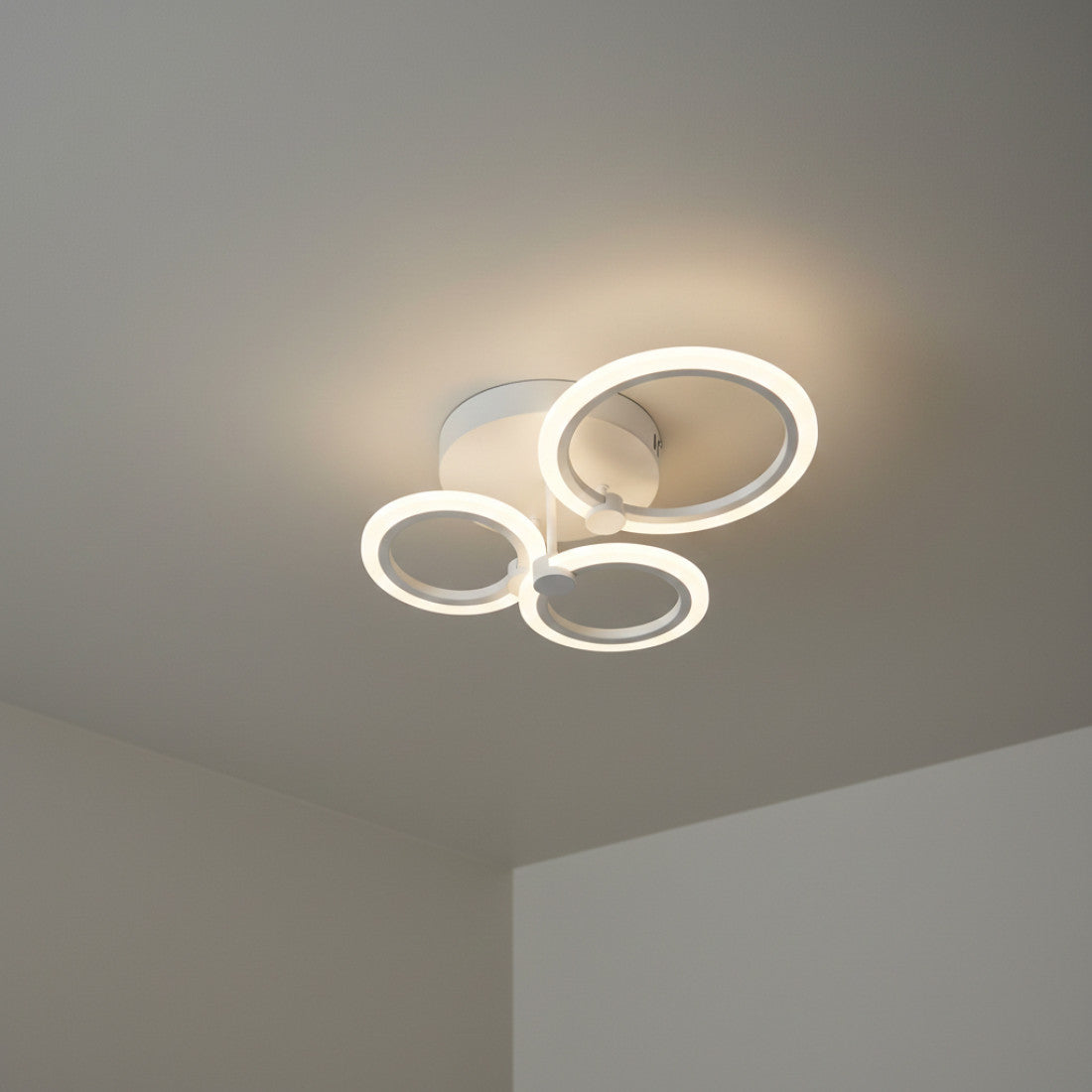 LUSTRA LED CERCURI cu TELECOMANDA 40W CU 3 BRATE 3 CULORI+IR 440mm x 150mm Spin exim