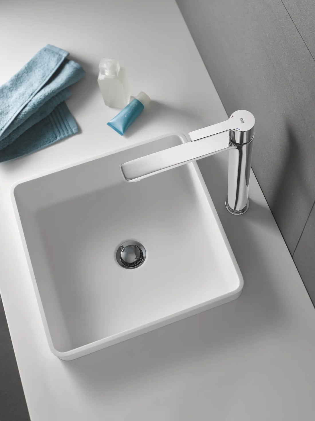 Baterie lavoar Grohe Lineare inalta XL-Size, bronz