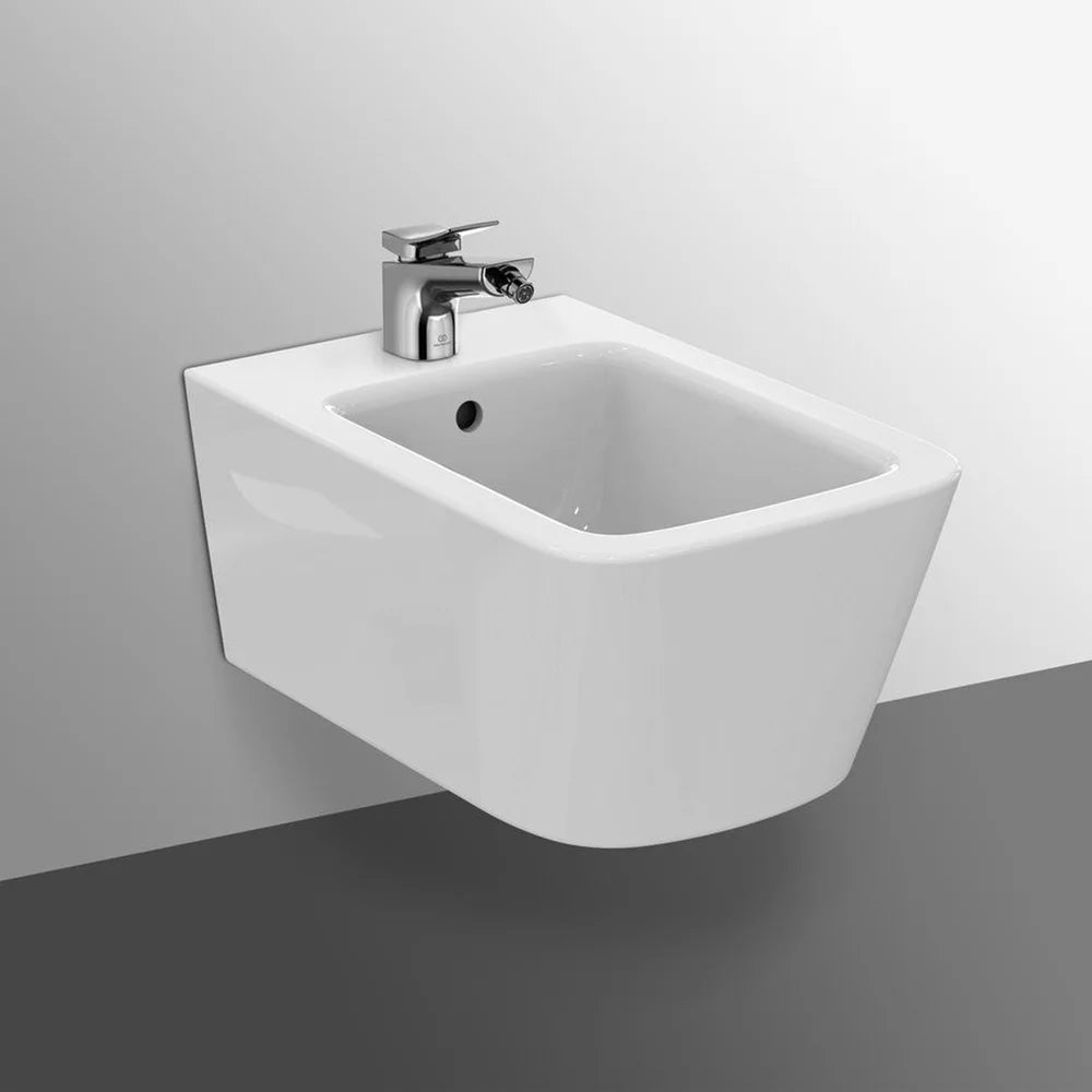 Bideu suspendat Ideal Standard Blend cube