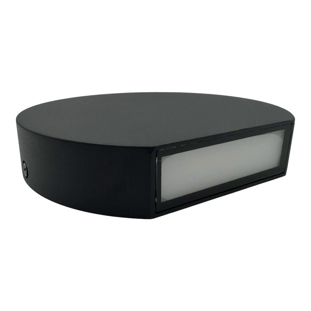 Aplica LED Perete Semicerc fi135, 7W, 6000K, lumina rece, cu protectie IP65