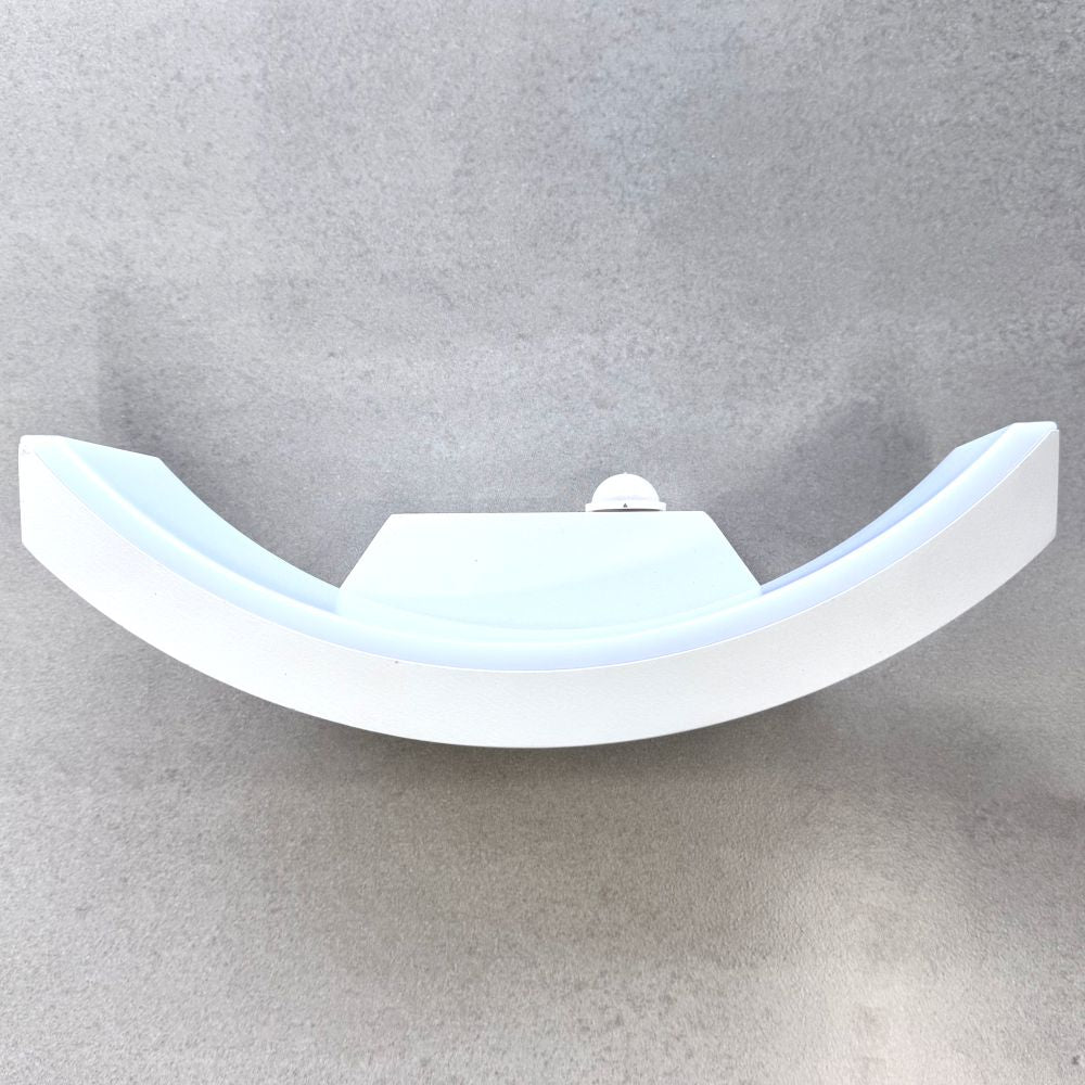 Aplica LED de exterior concava cu senzor Alba, 24W=160W, 3000K, lumina calda, 2160Lm, IP65