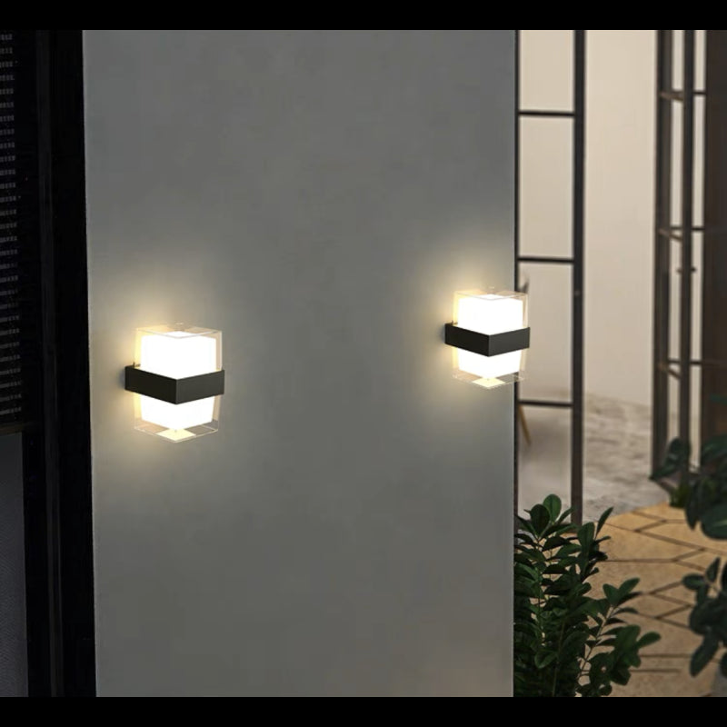 APLICA CU LED BLACK EXTERIOR LUMINA CALDA