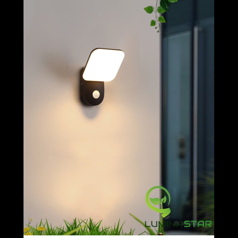 APLICA CU LED EXTERIOR CU SENZOR DE MISCARE IP65 LUMINA CALDA