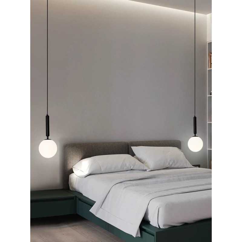 Lustra Pe Calbu Negru Cu Glob Mat Alb E27 maxim 60W