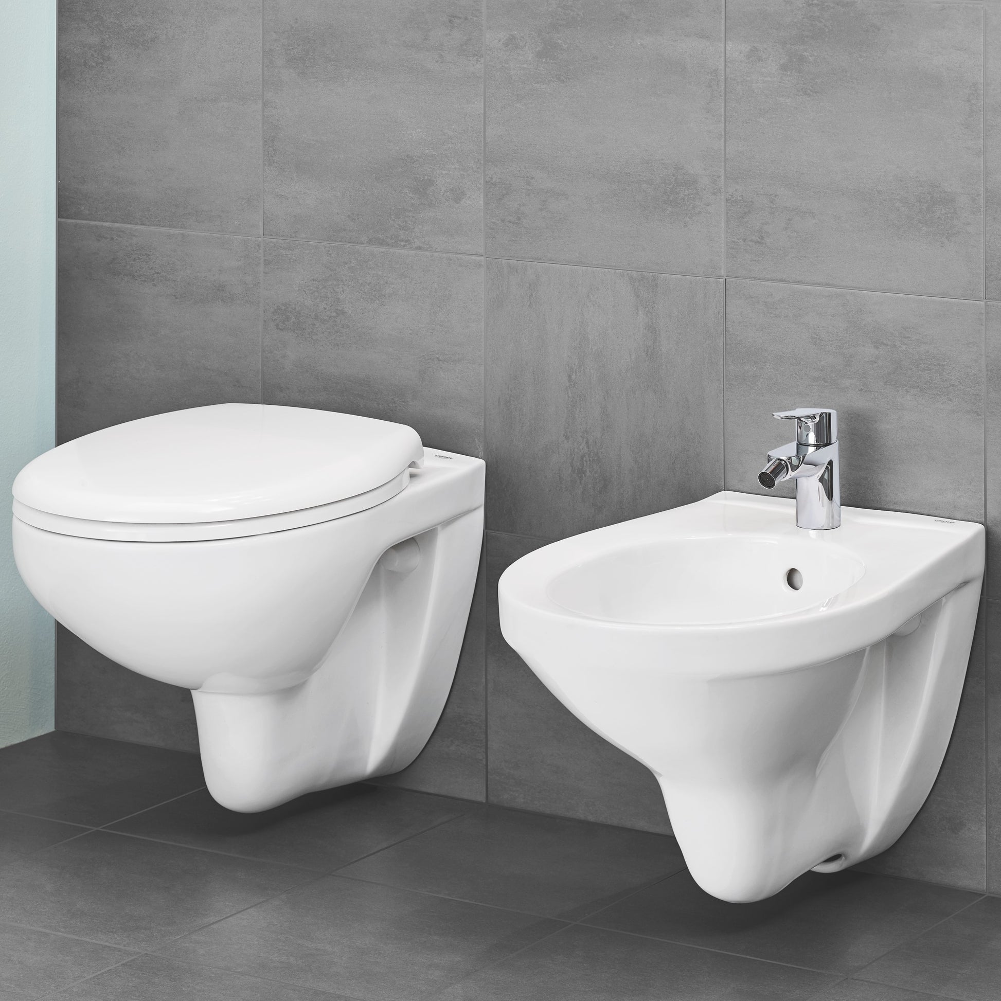 SET VAS WC BAU CERAMIC SUSPENDAT RIMLESS CU CAPAC SOFT-CLOSE 2